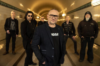 SKYLINE veröffentlichen neue Single zu „BRINGING ME DOWN“