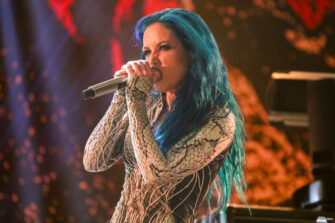 Arch Enemy veröffentlichen neue Single mit Video zu “Paper Tiger”