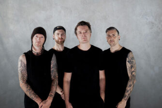 ALARMSIGNAL veröffentlichen gemeinsam mit Sebastian Madsen die neue Single „Rest Your Eyes“