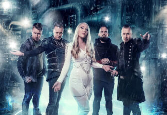 ARCTIS veröffentlichen eine kraftvolle Hymne der Widerstandskraft „Tell Me Why“