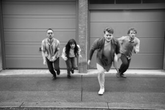 NeueNeue Deutsche Welle: Deine Familie mit „Alles wird schön“