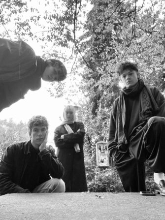 Fräulein Luise machen Indiepop mit Direktheit – „Warum Geht Das Nicht“