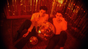 THE DEADNOTES droppen neue Single „Show Me What Love Is“