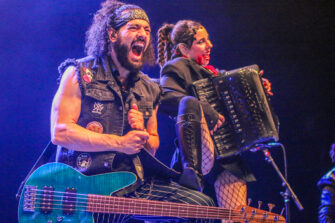 Gogol Bordello bringen Sturm & Feuer nach Deutschland!
