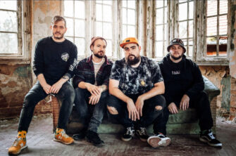 INDECENT BEHAVIOR mit neuer Single „Shoot“ und kündigen SICK Tour 2025 an