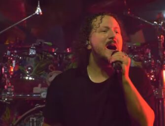 HAKEN mit Live Video zu „Puzzle Box“