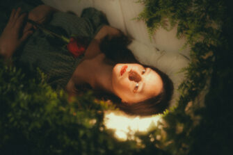 Befreiungsschlag von Ronja Lou: „Bilderbuchnarzisst“