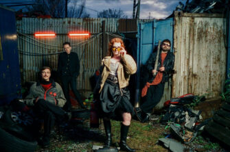 SPRINTS veröffentlichen neue Single „Descartes“ und kündigen neues Album „All That Is Over“ an