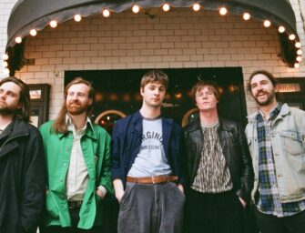 Dubliner Post Punk Band Fontaines D.C. auf Europa Sommer Tour