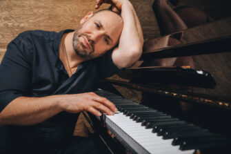 Songwriter KESSELHAUT mit wichtiger Message bei „You Are My Daughter“