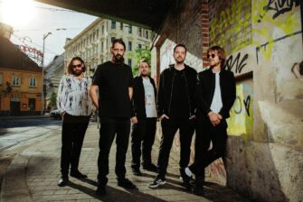 Rock aus Österreich? Yes! Tausend Rosen feat. Julia Kautz mit „Breezy Johnson“