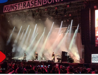 Review: Queens Of The Stone Age Wüstenshow auf dem Kunst!Rasen Bonn