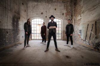 DAMN!ESCAPE veröffentlichen Neuinterpretation des Rockklassikers “Born To Be Wild“