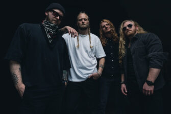 Stellar Circuits veröffentlichen ihre dritte Single „Bury the Ashes“ aus ihrem kommenden Album „Phantom::Phoenix“