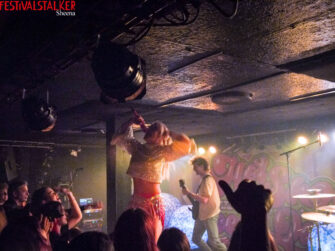 Scene Queen im Logo in Hamburg!