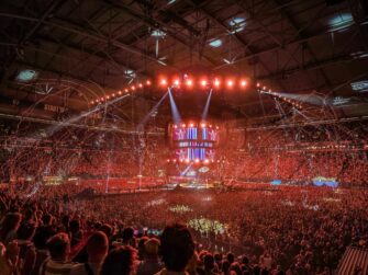 Pur feiern 30 Jahre „Abenteuerland“ mit großem Staraufgebot auf Schalke