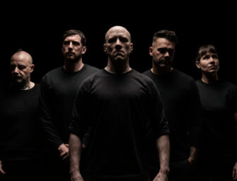Die Luxemburgische Post-Doom Metaller KRATON mit neuem Musikvideo „Spiritualité Sombre“