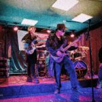 Energiegeladene Klangwelten in der Zollkantine: Aglasio, Ultraviolett & ExSilencio Energiegeladene Klangwelten in der Zollkantine: Aglasio, Ultraviolett & ExSilencio