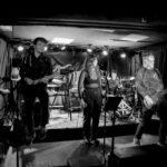 Energiegeladene Klangwelten in der Zollkantine: Aglasio, Ultraviolett & ExSilencio Energiegeladene Klangwelten in der Zollkantine: Aglasio, Ultraviolett & ExSilencio