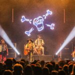 Mr. Hurley und die Pulveraffen in der Turbinenhalle Oberhausen – Fotos