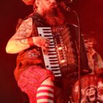 Mr. Hurley und die Pulveraffen in der Turbinenhalle Oberhausen – Fotos