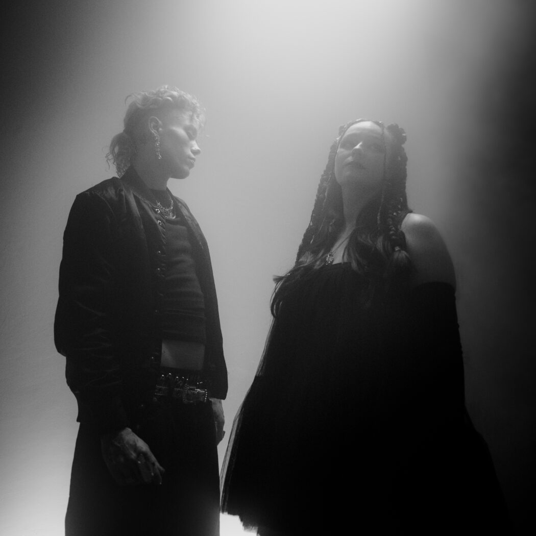 Blitzlichtgewitter Coverbild, Ronja Lou feat. ALICE DEE