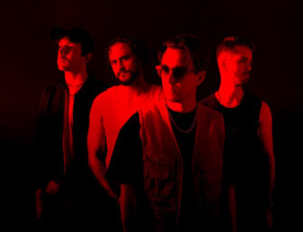 SOLENCE kündigen Headline EU/UK Tour für Frühling 2026 an