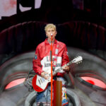 MGK live in München: So war die Lost Americana Show in der Olympiahalle | Konzertreview & Fotos MGK live in München: So war die Lost Americana Show in der Olympiahalle | Konzertreview & Fotos