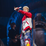 MGK live in München: So war die Lost Americana Show in der Olympiahalle | Konzertreview & Fotos MGK live in München: So war die Lost Americana Show in der Olympiahalle | Konzertreview & Fotos