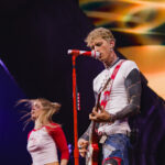 MGK live in München: So war die Lost Americana Show in der Olympiahalle | Konzertreview & Fotos MGK live in München: So war die Lost Americana Show in der Olympiahalle | Konzertreview & Fotos