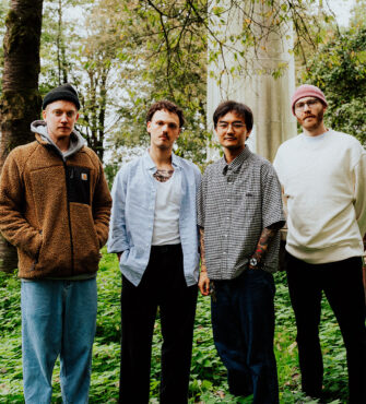 SHORELINE veröffentlichen „Youthfully Naive“