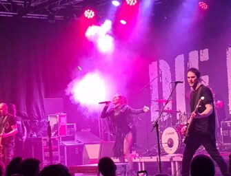 Die Happy und Moon Shot in der Essigfabrik Köln