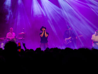 Maxïmo Park ließen München tanzen: Jubiläumstour zu „A Certain Trigger“ in München – Fotos