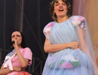 Blond gehen auf Zusatztour