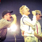 Review & Galerie: Kraftklub @ Wunderino Arena Kiel