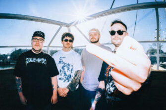 Mirrortalk droppen ihre neue Single „Circle The Drain“