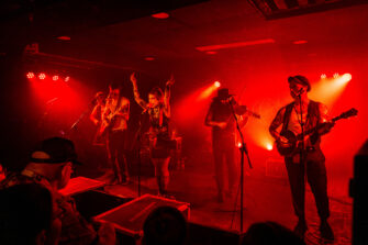Wenn das Banjo den Moshpit entfacht: The Bridge City Sinners im Kölner Luxor