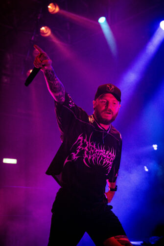 Zwischen Core-Hymnen und Emotionen: We Came As Romans live im zakk