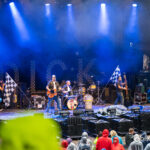 Pomade, Kontrabass und Regen - Dick Brave rockt Dinslaken