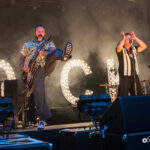 Pomade, Kontrabass und Regen - Dick Brave rockt Dinslaken