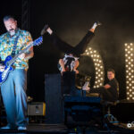 Pomade, Kontrabass und Regen - Dick Brave rockt Dinslaken