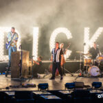 Pomade, Kontrabass und Regen - Dick Brave rockt Dinslaken
