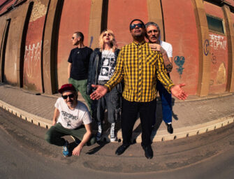 THE PILL veröffentlichen neue Punkrock Hymne „Big Knife“