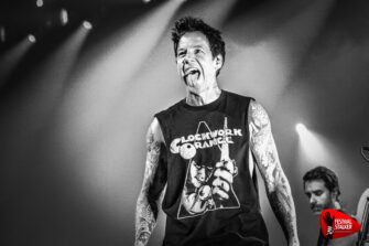 Simple Plan bringen die Mitsubishi Electric HALLE in Düsseldorf zum Kochen – Fotos