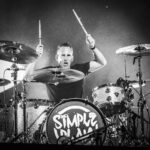 Simple Plan bringen die Mitsubishi Electric HALLE in Düsseldorf zum Kochen - Fotos Simple Plan bringen die Mitsubishi Electric HALLE in Düsseldorf zum Kochen - Fotos
